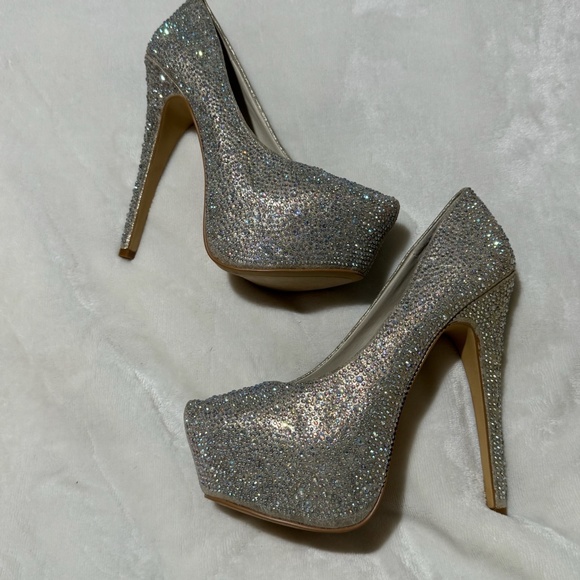 Steve Madden Deeva Rhinestone Platform Heels - Picture 1 of 2